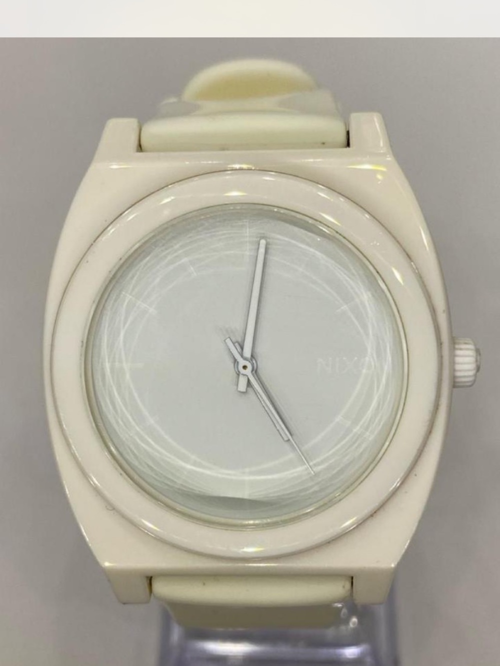 *** Nixon ^^^ Arctic White  ^^^ Collectors ^^^ Silicone band ***